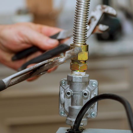 Valencia-Appliance-Repair-Men-image_45